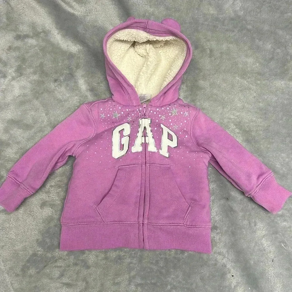 NWOT - GAP - full zip hoodie.  Size 3-6 months - Picture 1 of 5